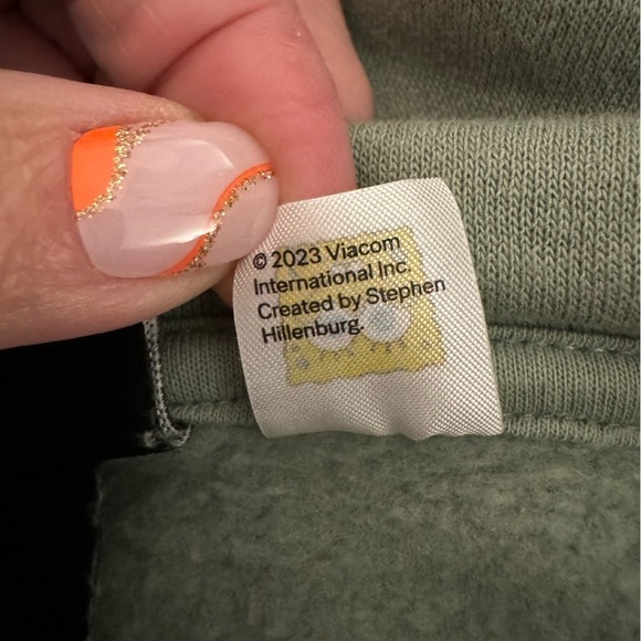 Sponge Bob SquarePants Lt Olive Green Hoodie. Size Small. - Picture 6 of 10